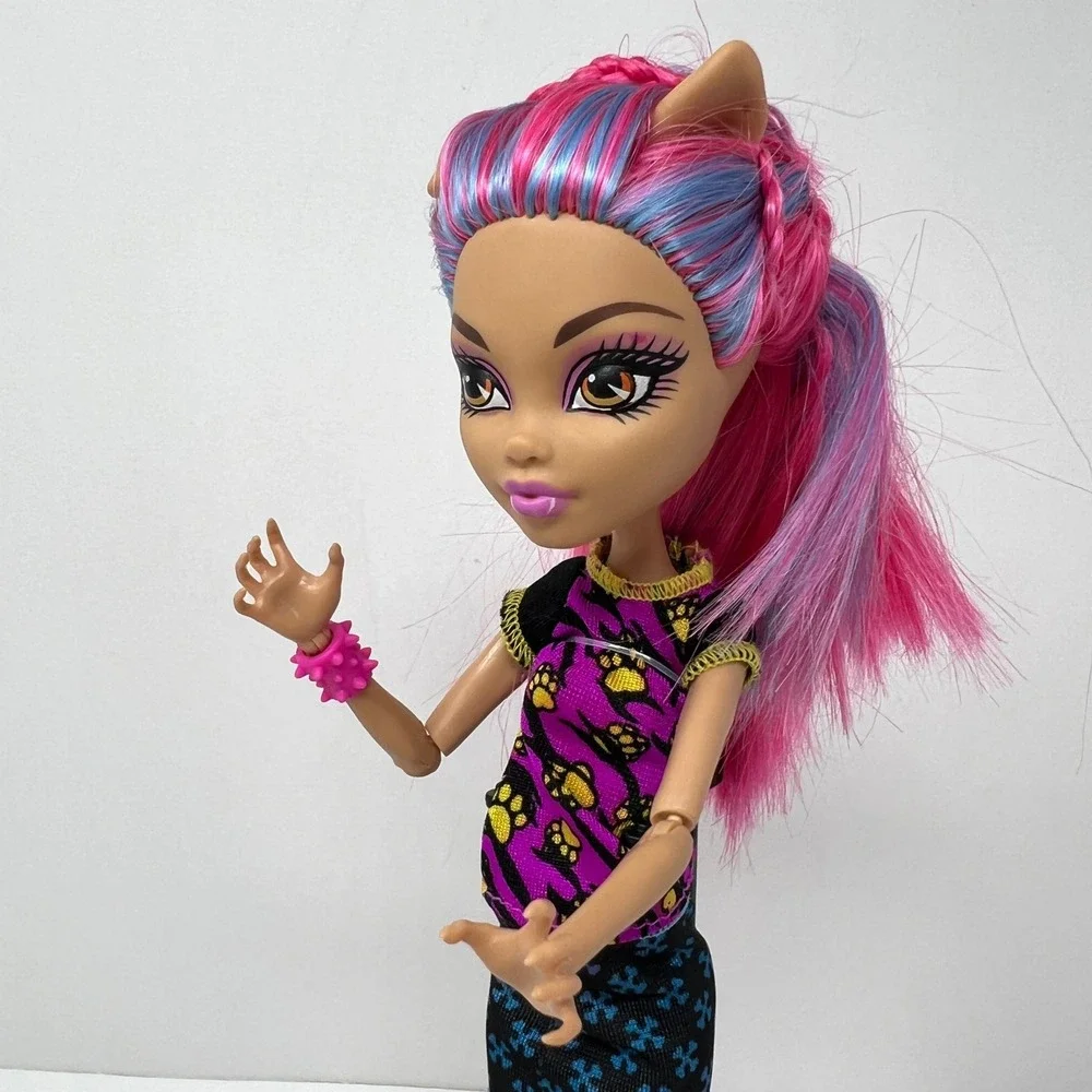 Mattel Monster High Howleen Wolf Creepateria Doll 10.5 Inch Pink Werewolf G1